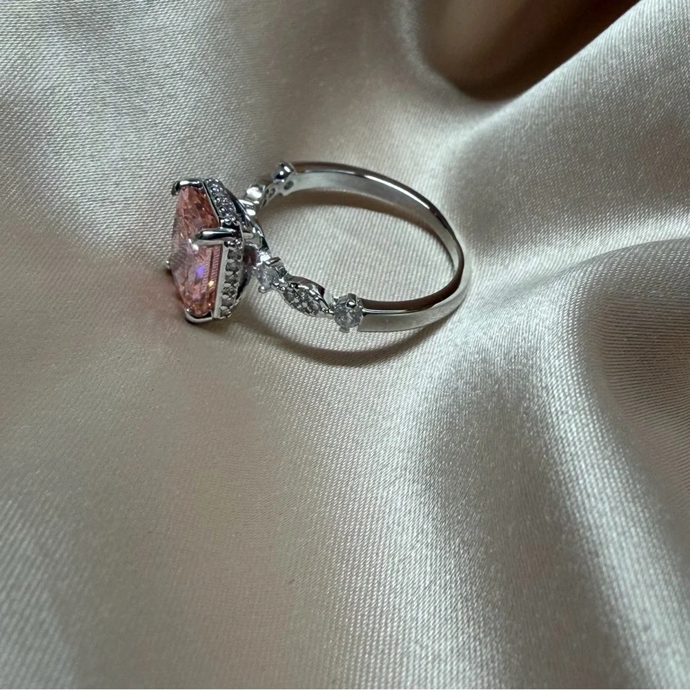 3CT Pink‎ High Carbon Diamond Hidden Halo Radiant Cut Engagement Ring